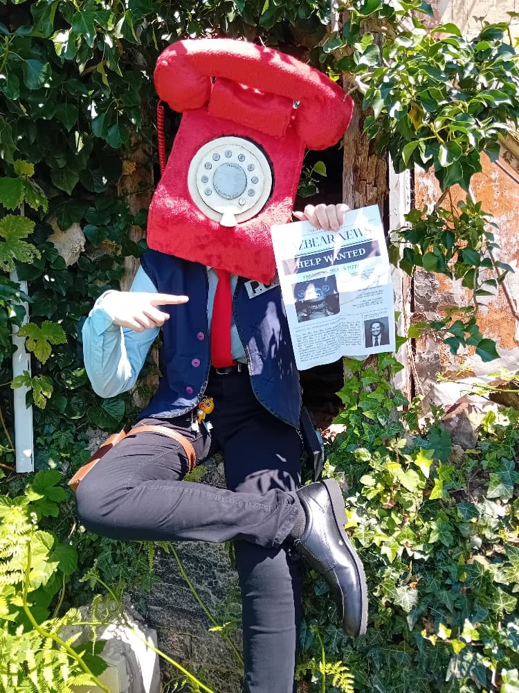 Phone guy - Photo 13