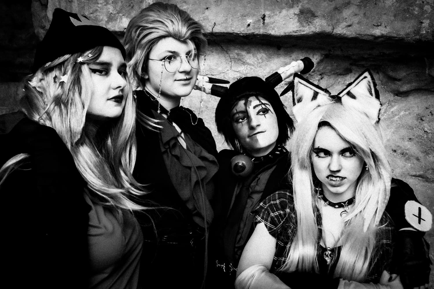 Helluva Family - Photo 18