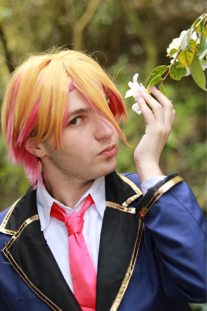 Aqua Hoshino  - Photo 1