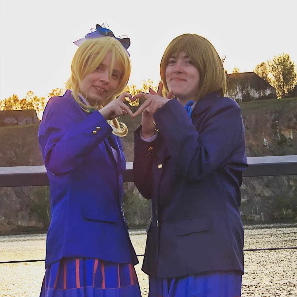 Eli Ayase - Photo 14