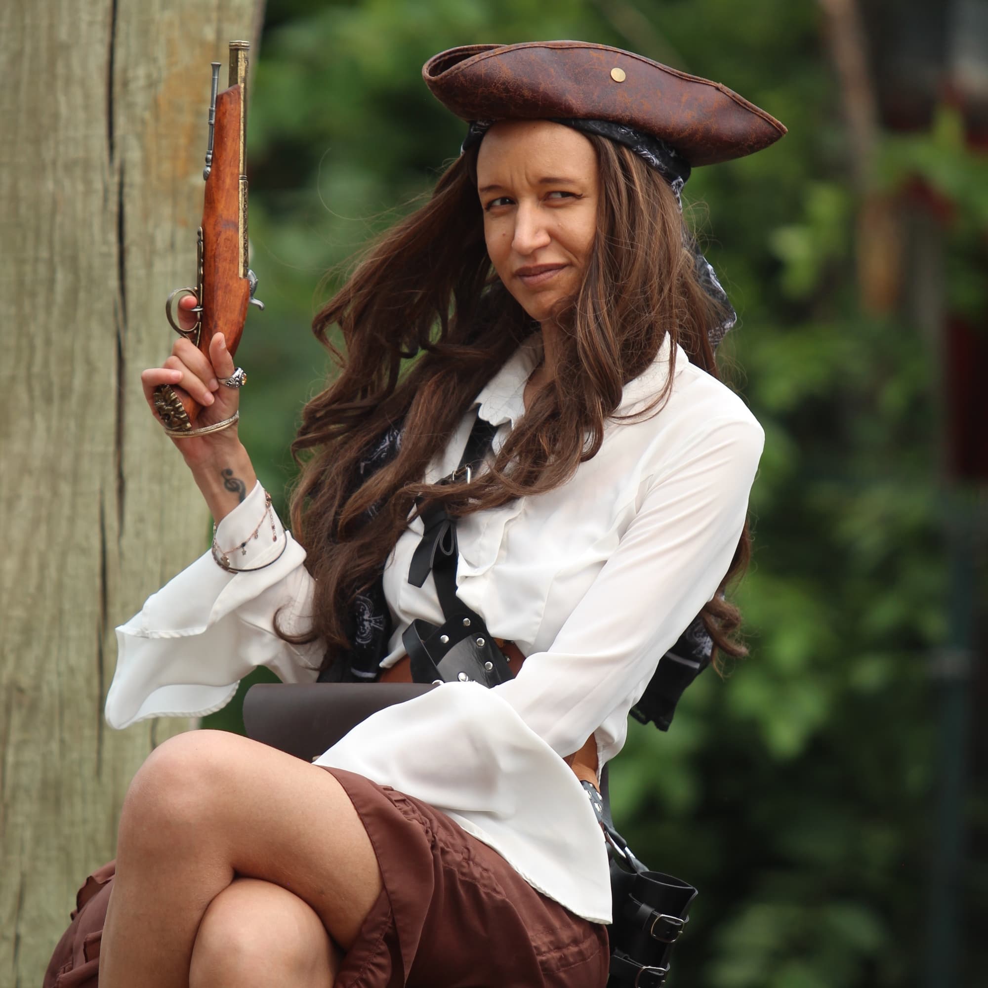 Duo Pirates - Pirates of the Caribbean cosplay photoshoot cover