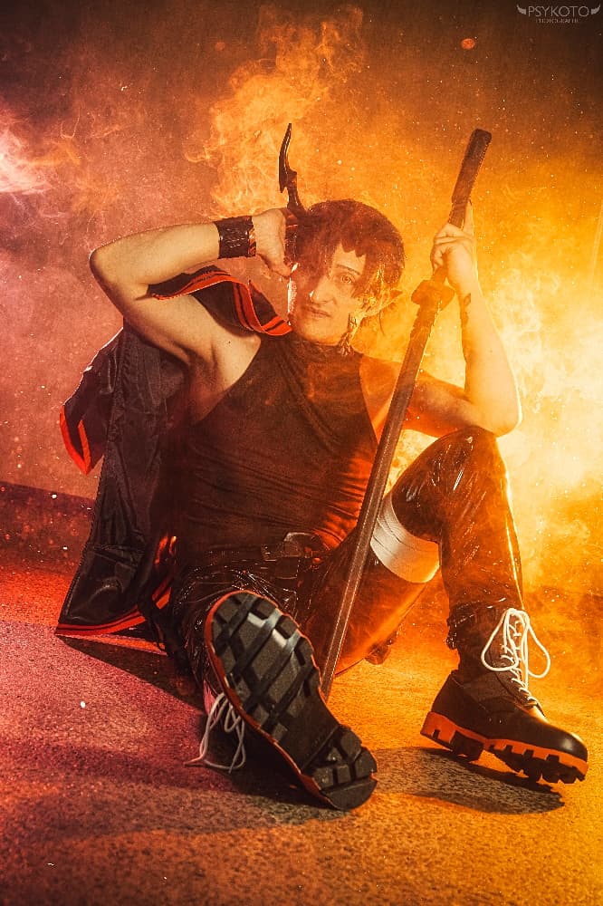 Flamebringer - Photo 1