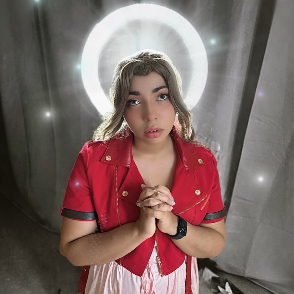 Aerith Gainsborough  - Photo 3