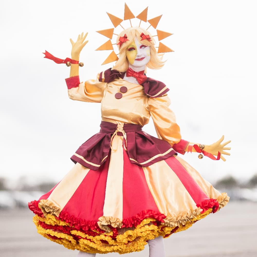 Miss Sun - Five Nights at Freddy's cosplay photoshoot cover