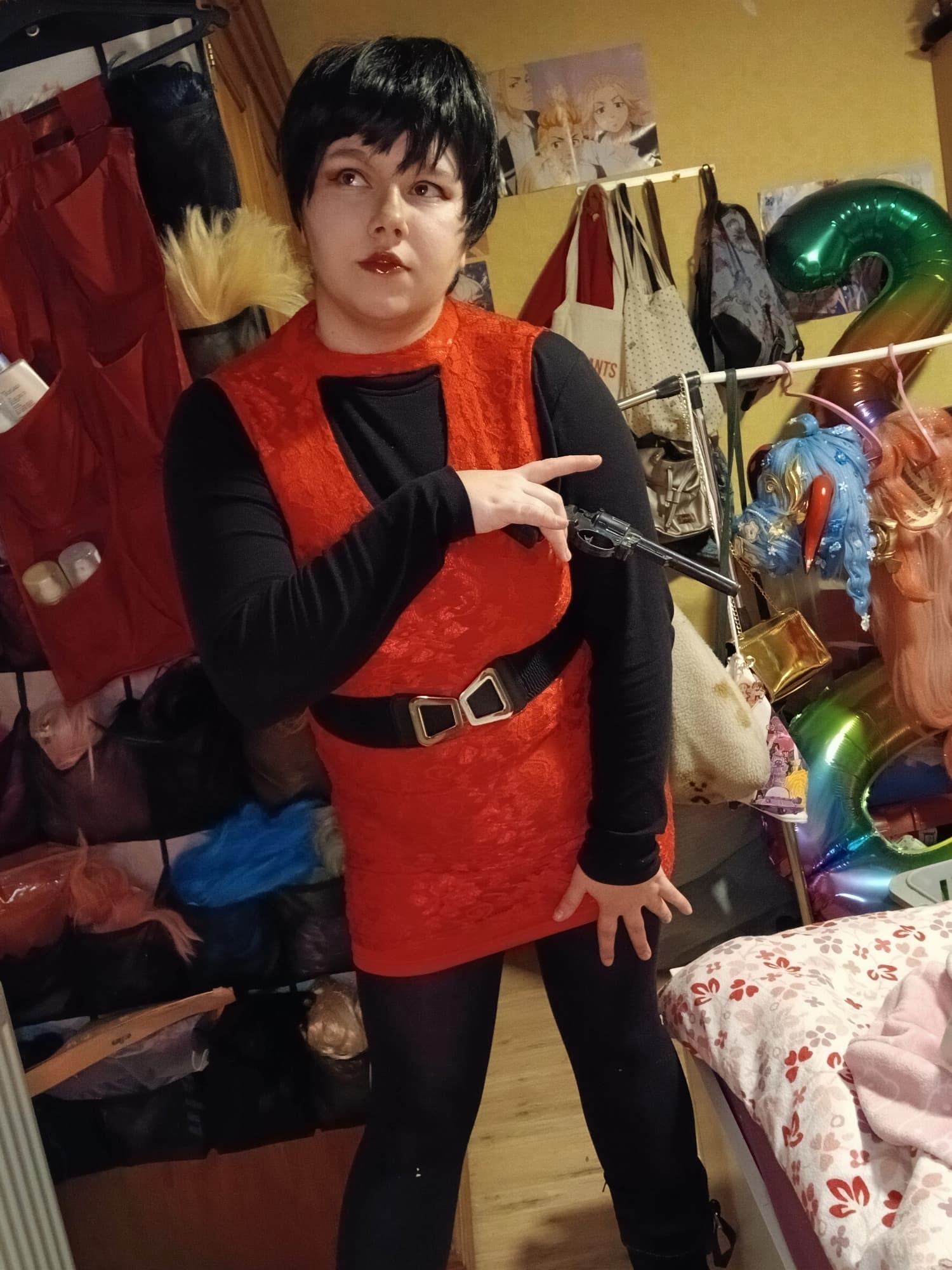 Ada wong at home - Photo 24