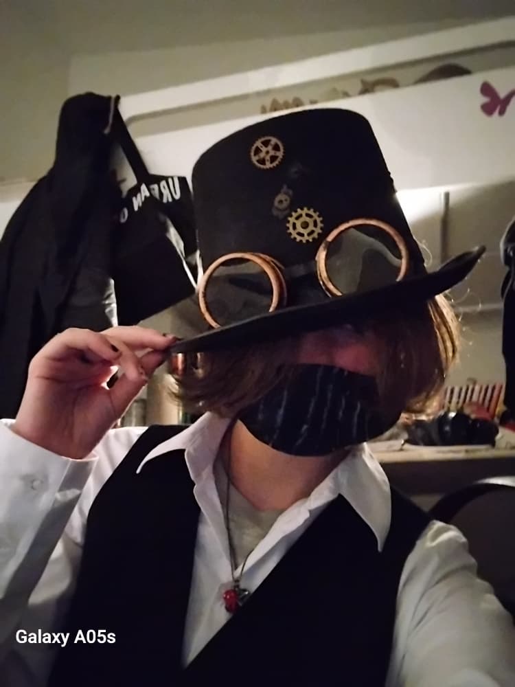 OC Lucia Woods - Photo 21