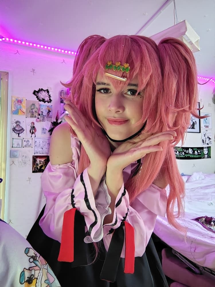 Momoi Airi (vampire) - Photo 2