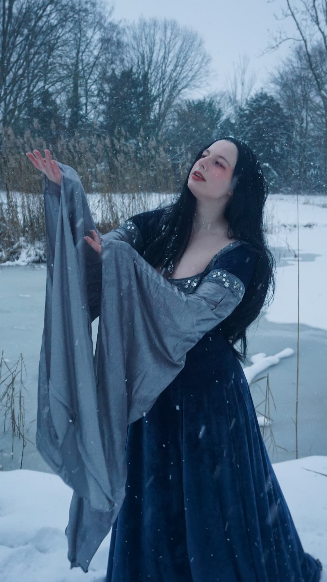 Arwen in Snow - Photo 3
