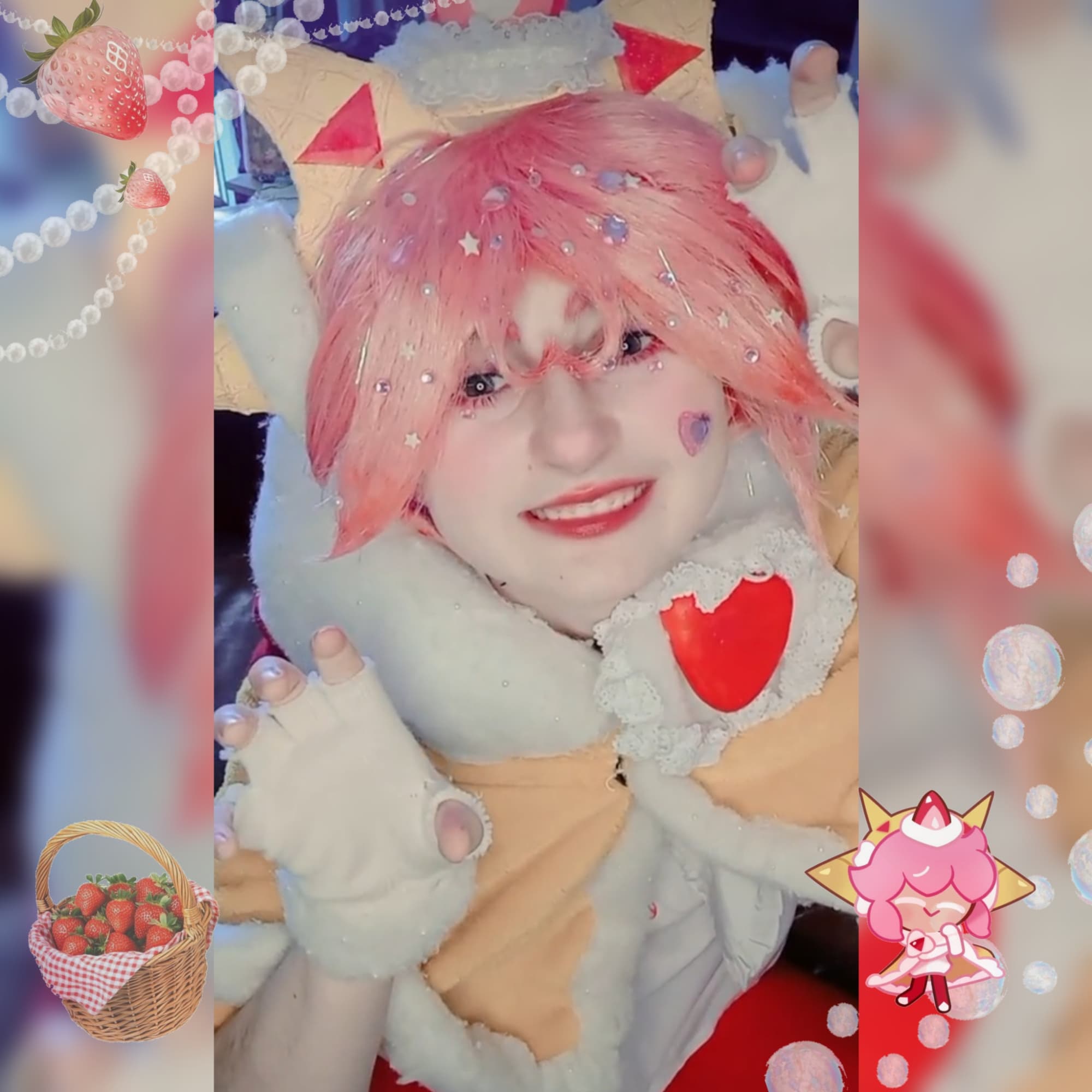 Strawberry Crepe - Photo 3