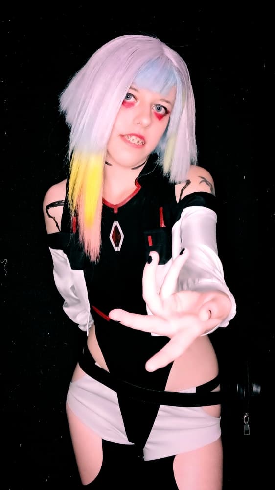 Lucy Kushinada - Photo 4