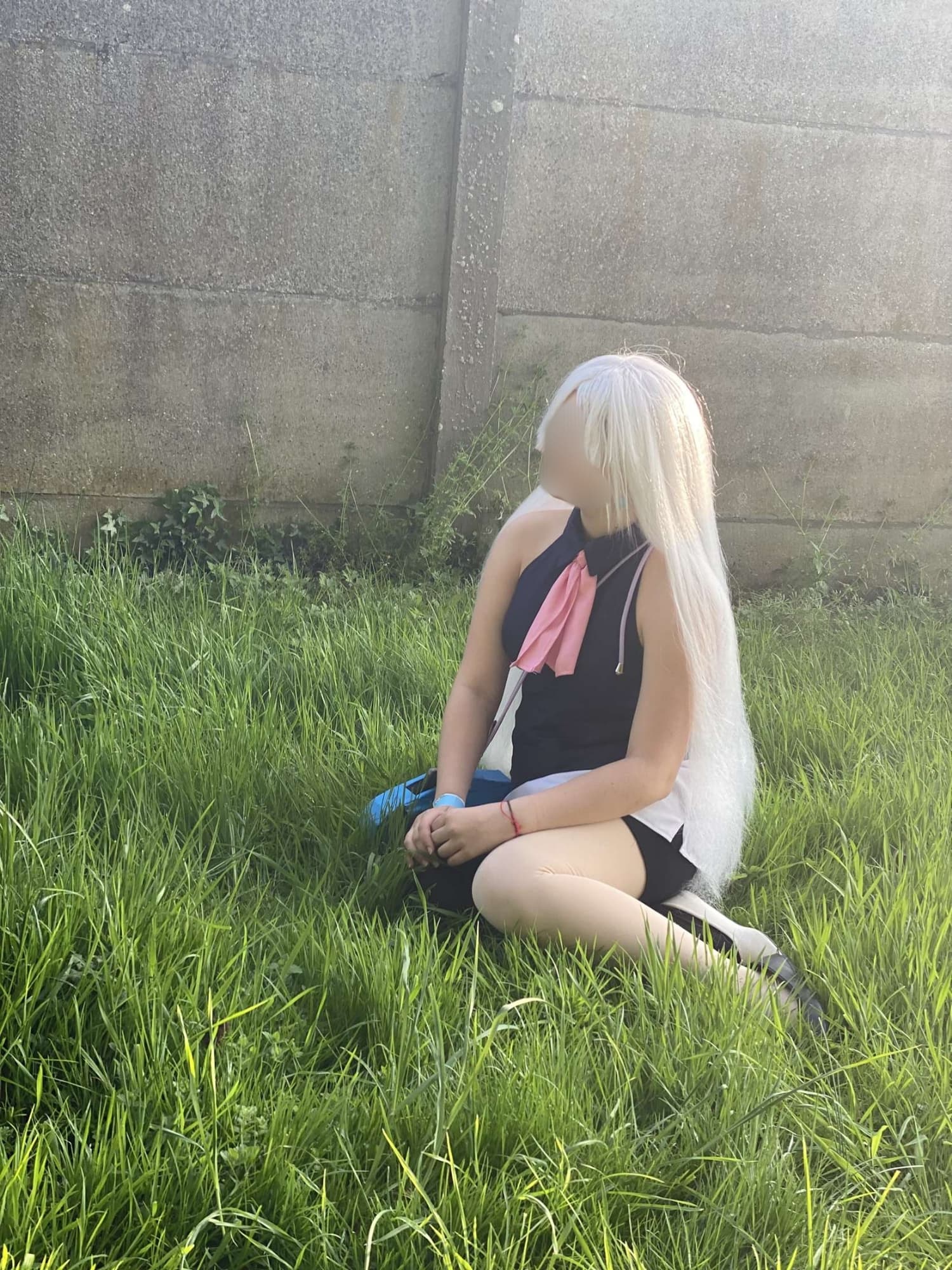 Elizabeth Liones  - Photo 3