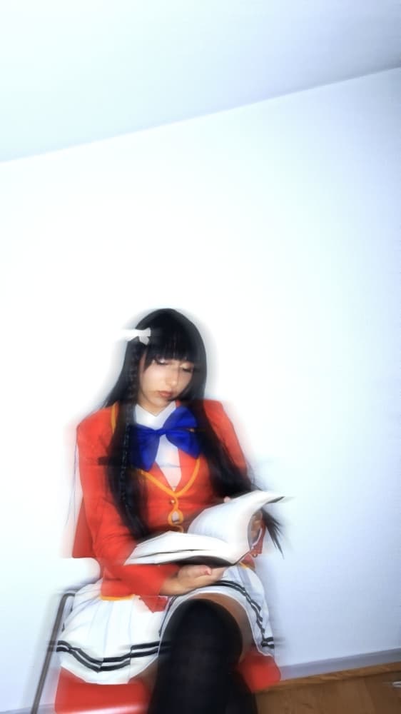 suzune Horikita  - Photo 1