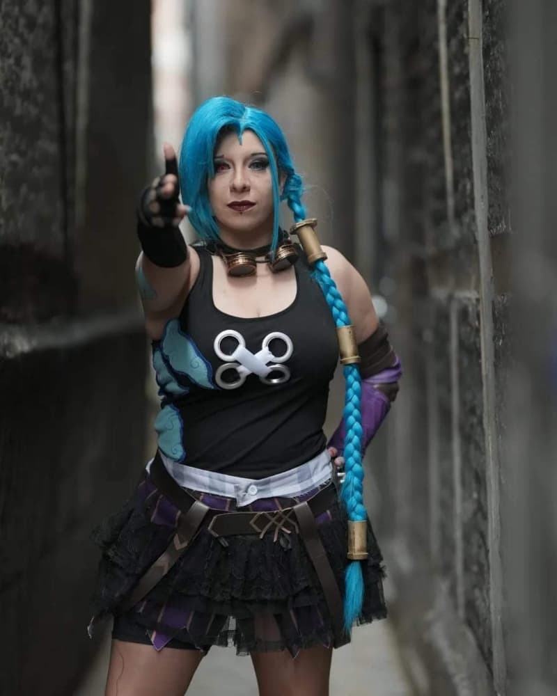 Jinx  - Photo 1