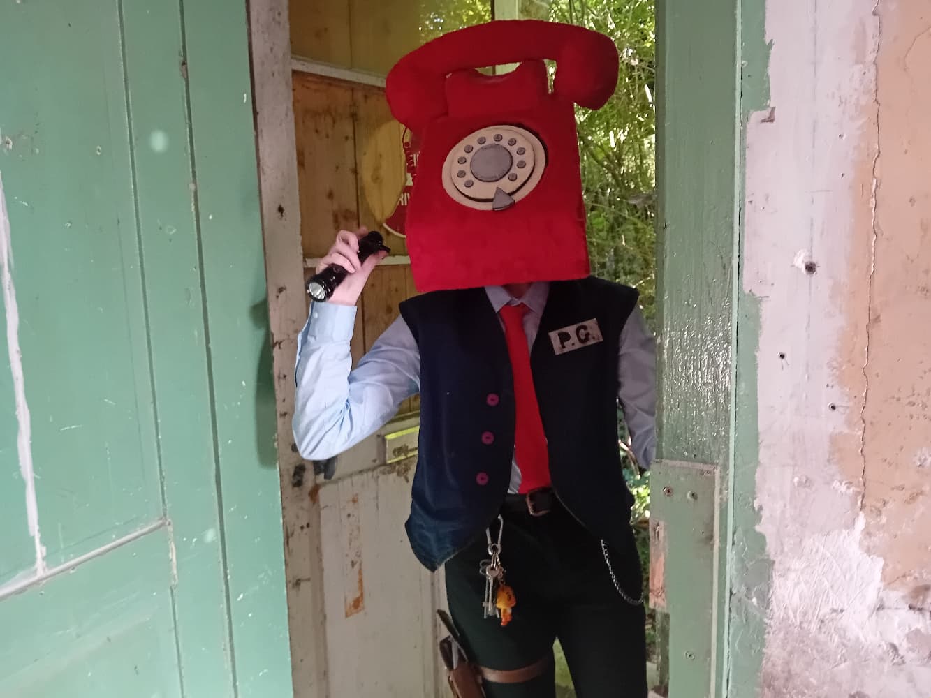 Phone guy - Photo 20