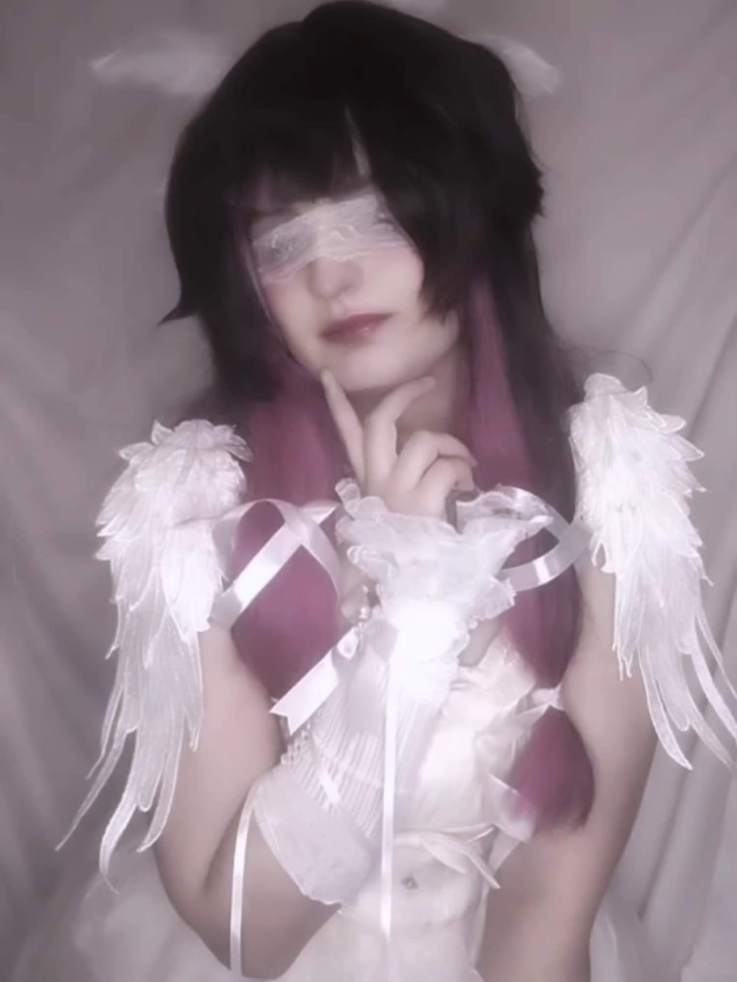 "a fallen angel"  - Photo 8