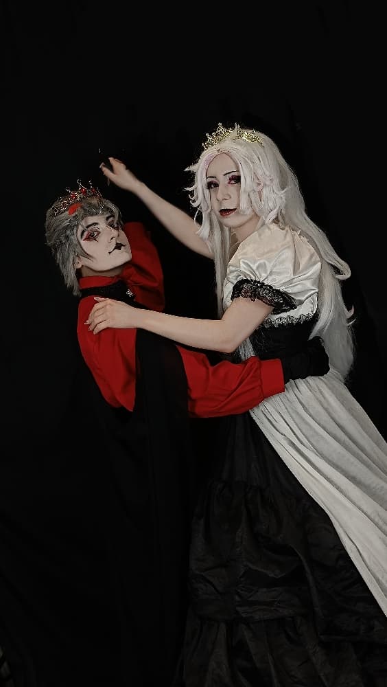 Stolas & Stella - Photo 1