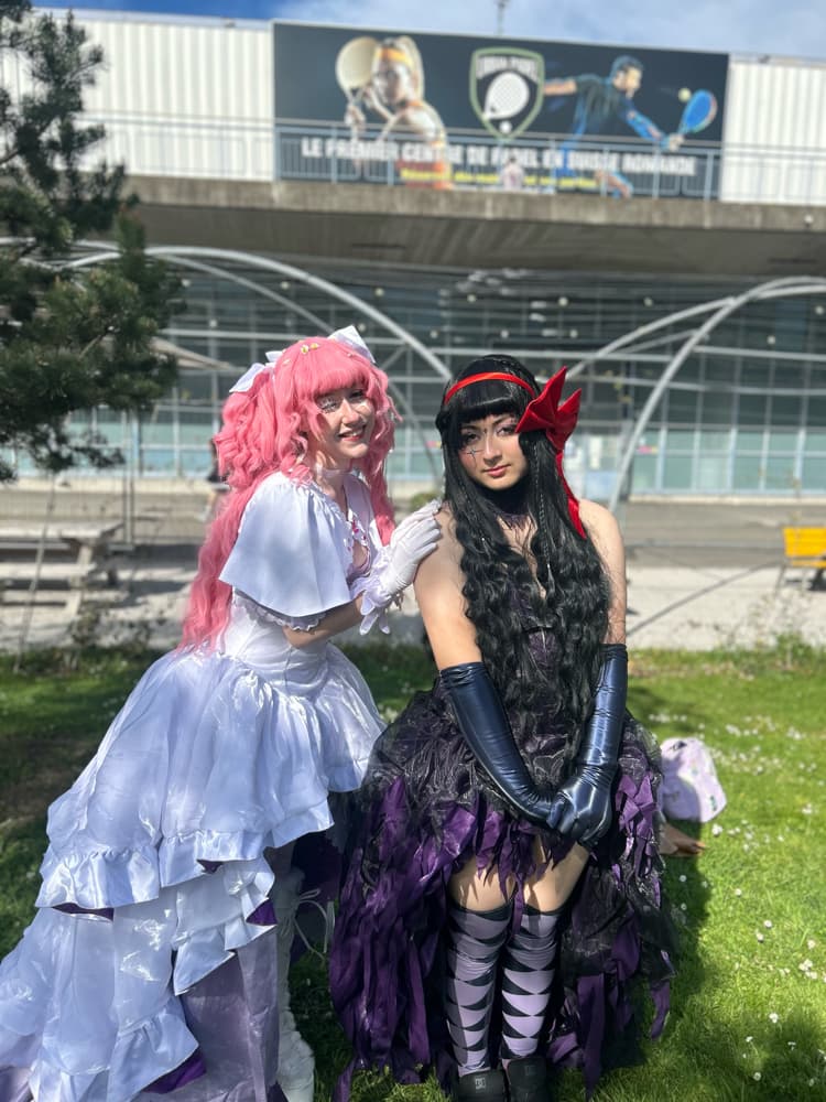 Homura & Madoka