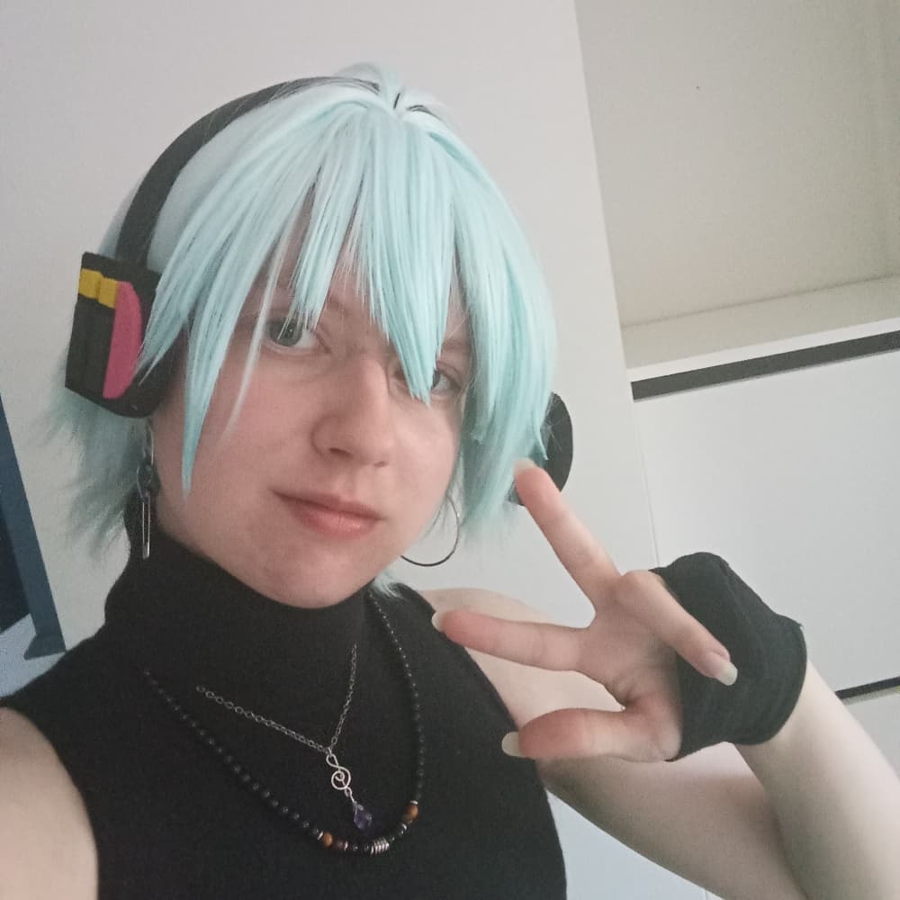Mikuo closet