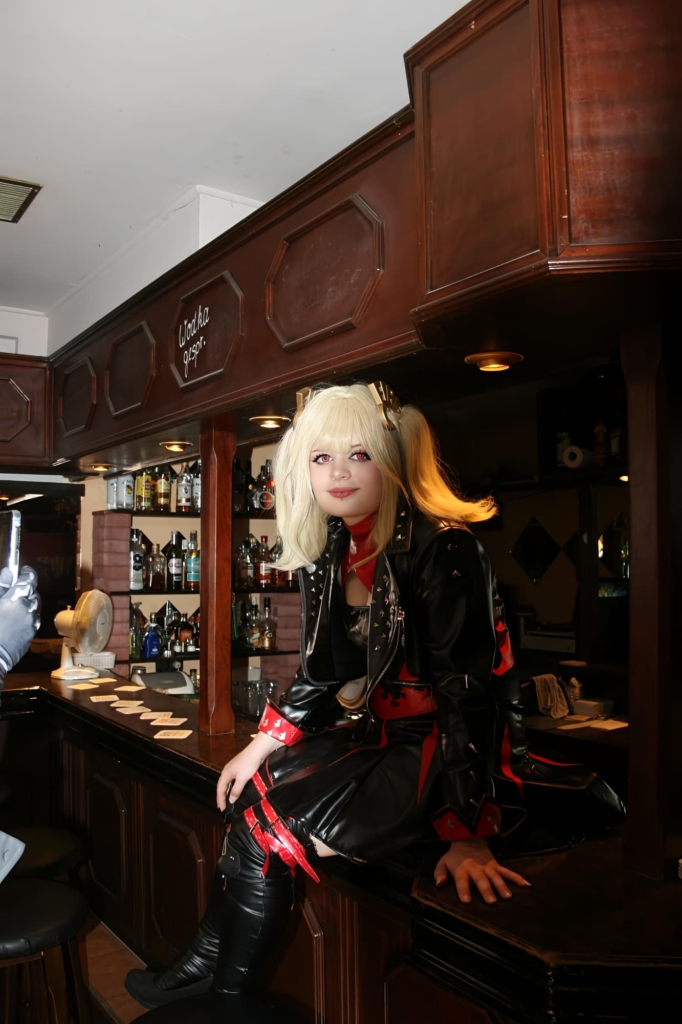 Burnice Bar shoot - Photo 5