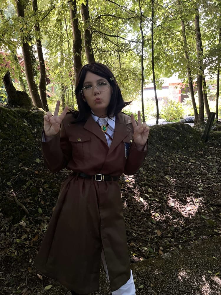 Hansi Zoe  - Photo 7