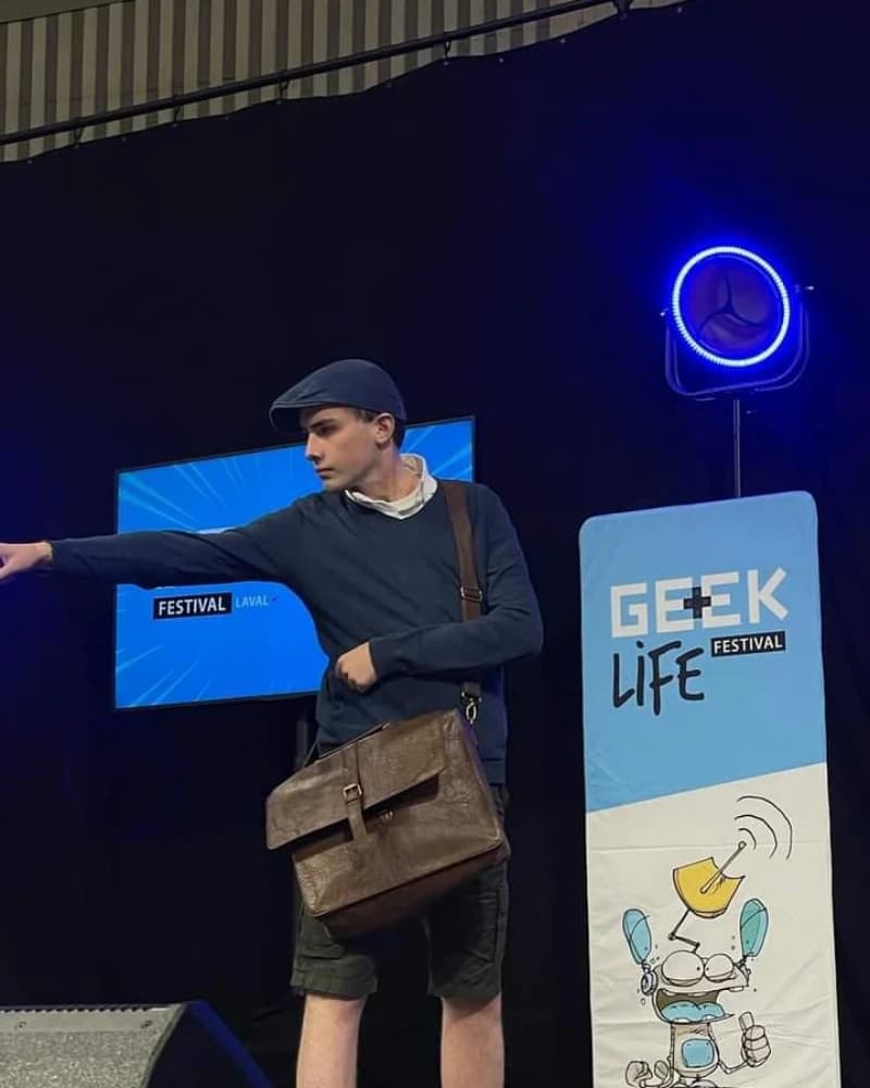 Luke Triton - Photo 1