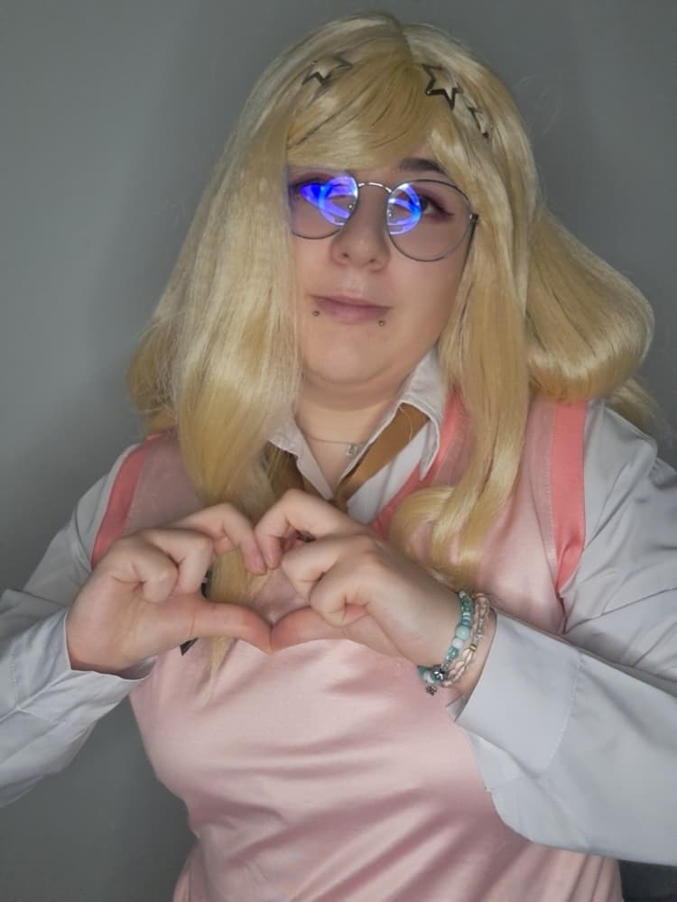 Kaede Akamatsu  - Photo 1