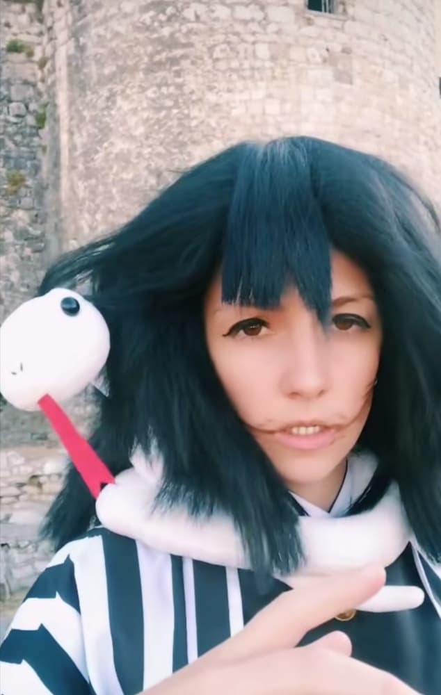 Obanai iguro - Photo 14