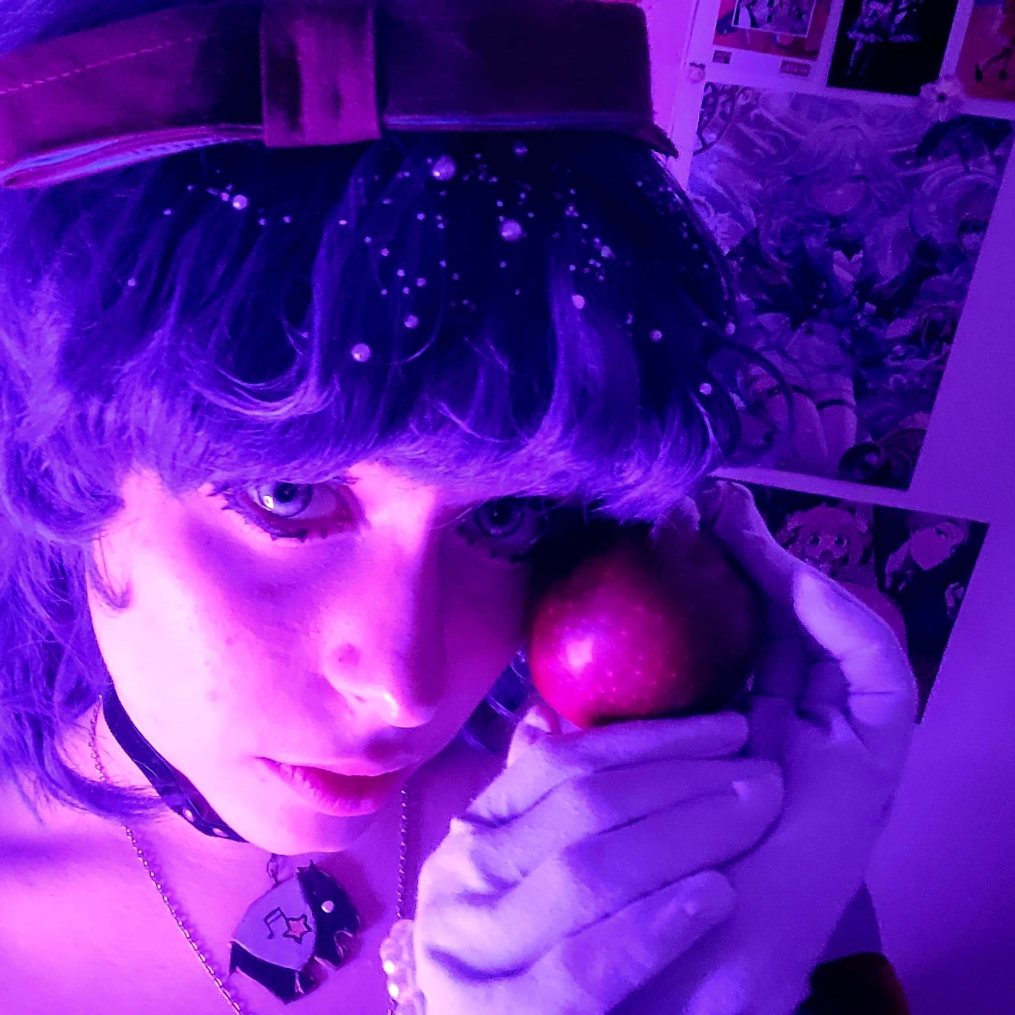 Mafuyu Snow White 2 - Vocaloid cosplay photoshoot cover