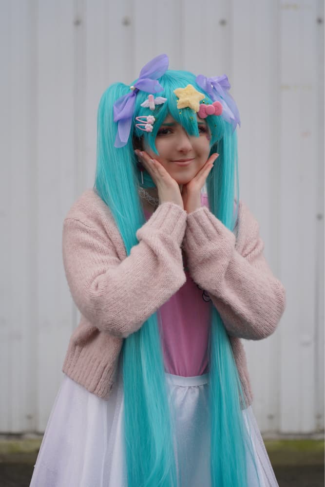 Miku casual 