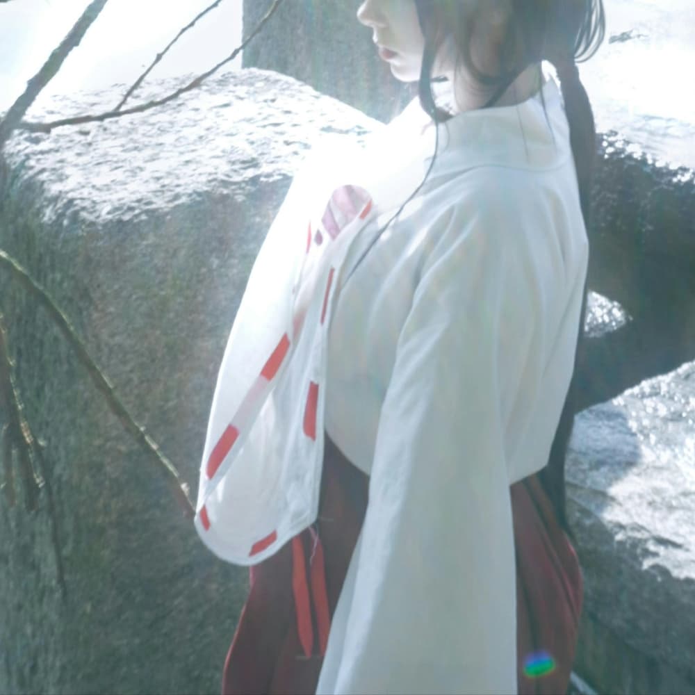 Kikyo - Inuyasha cosplay photoshoot cover
