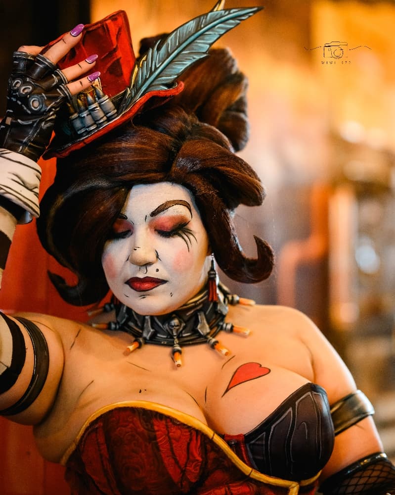 Moxxi by Dianae - Photo 8