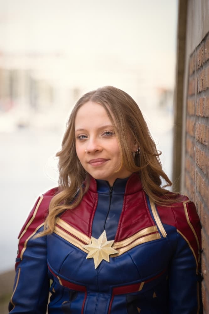 Spidey & Capt Marvel - Photo 8