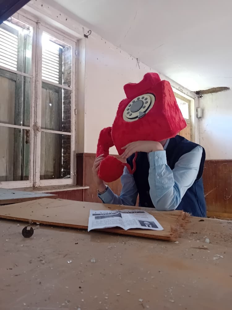 Phone guy - Photo 21