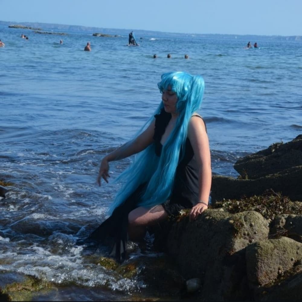 Deep sea girl miku 1