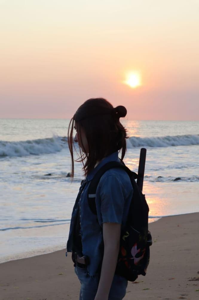 Ellie TLOU2 beach - Photo 6