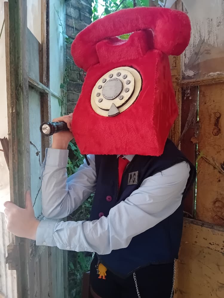 Phone guy - Photo 24