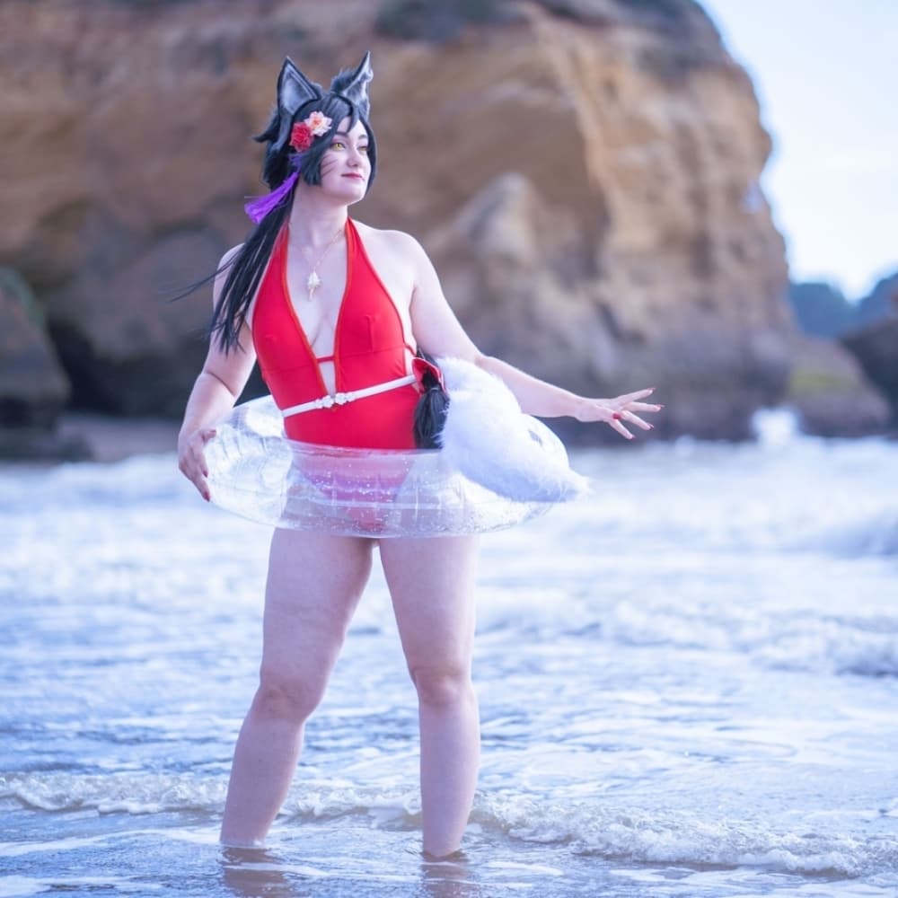 Ahri pool party 2023 - Arcane cosplay photoshoot cover