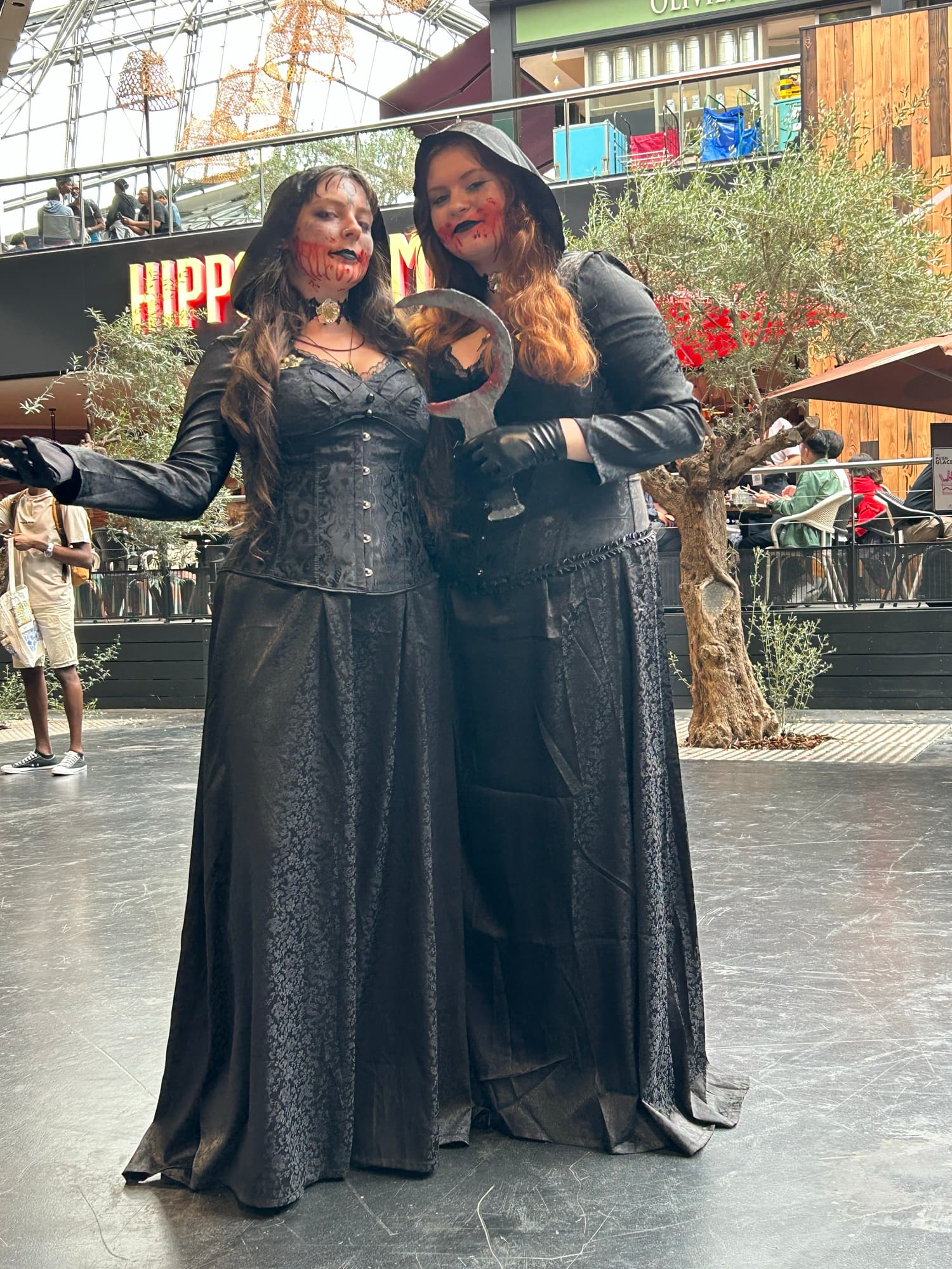 Daniela Dimitrescu 2 - Photo 17