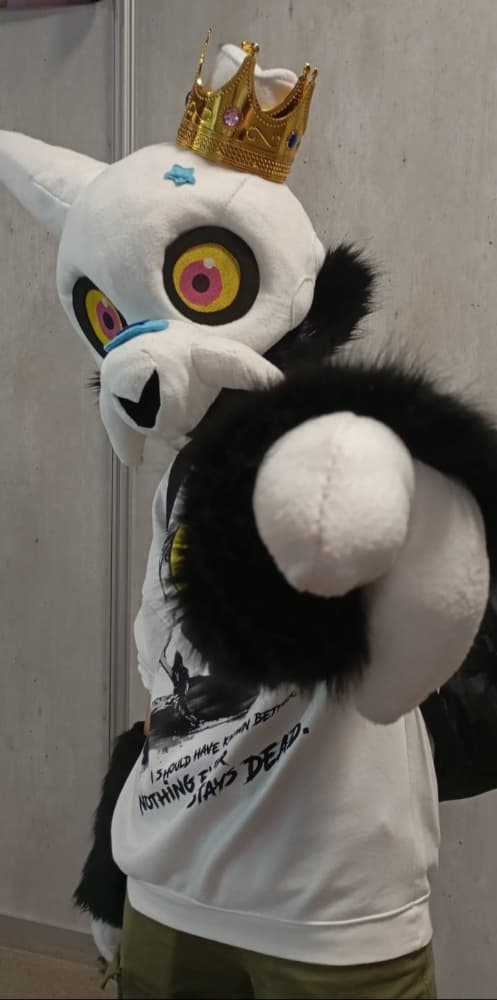 King Clawthorne - Photo 3