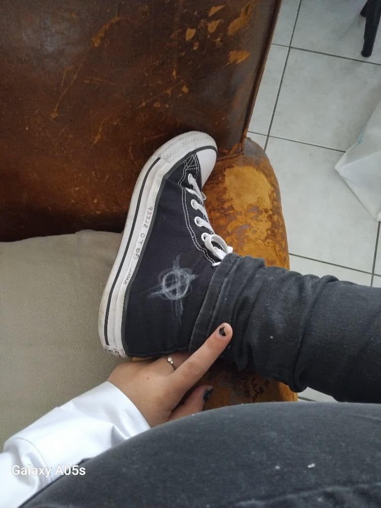 OC Lucia Woods - Photo 11