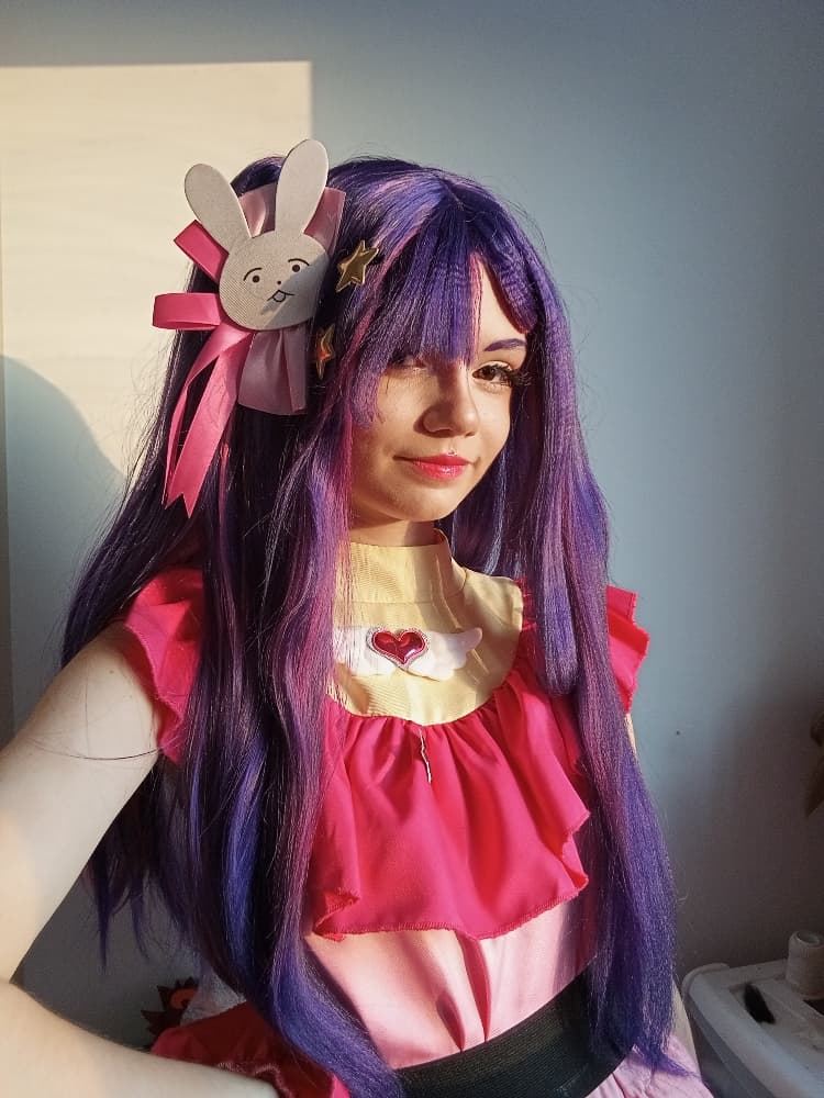 Ai Hoshino - Photo 1