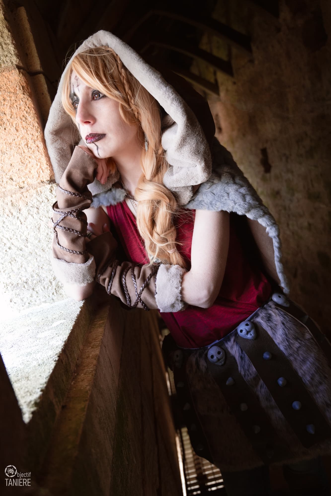 Astrid Hofferson - Photo 2