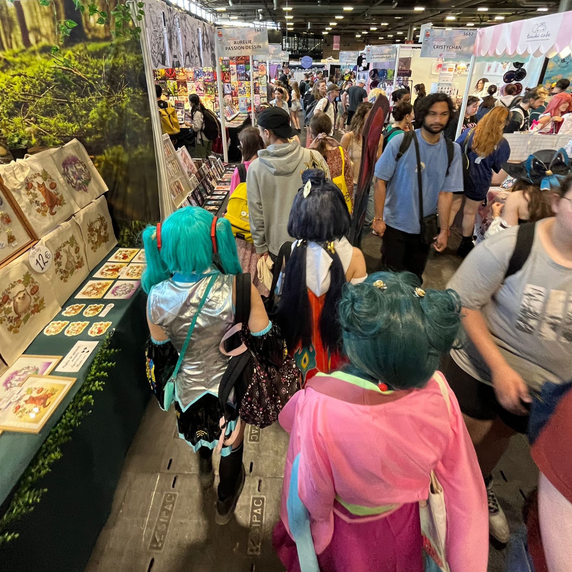 Conventions  cosplay photoshoot cover