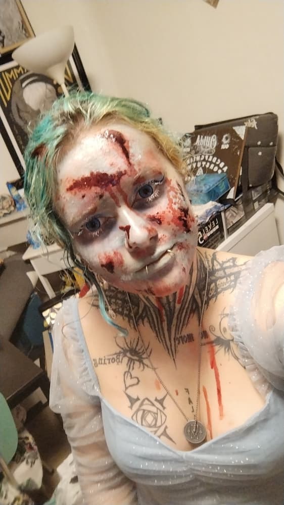 Frozen Zombie Elsa - Photo 8