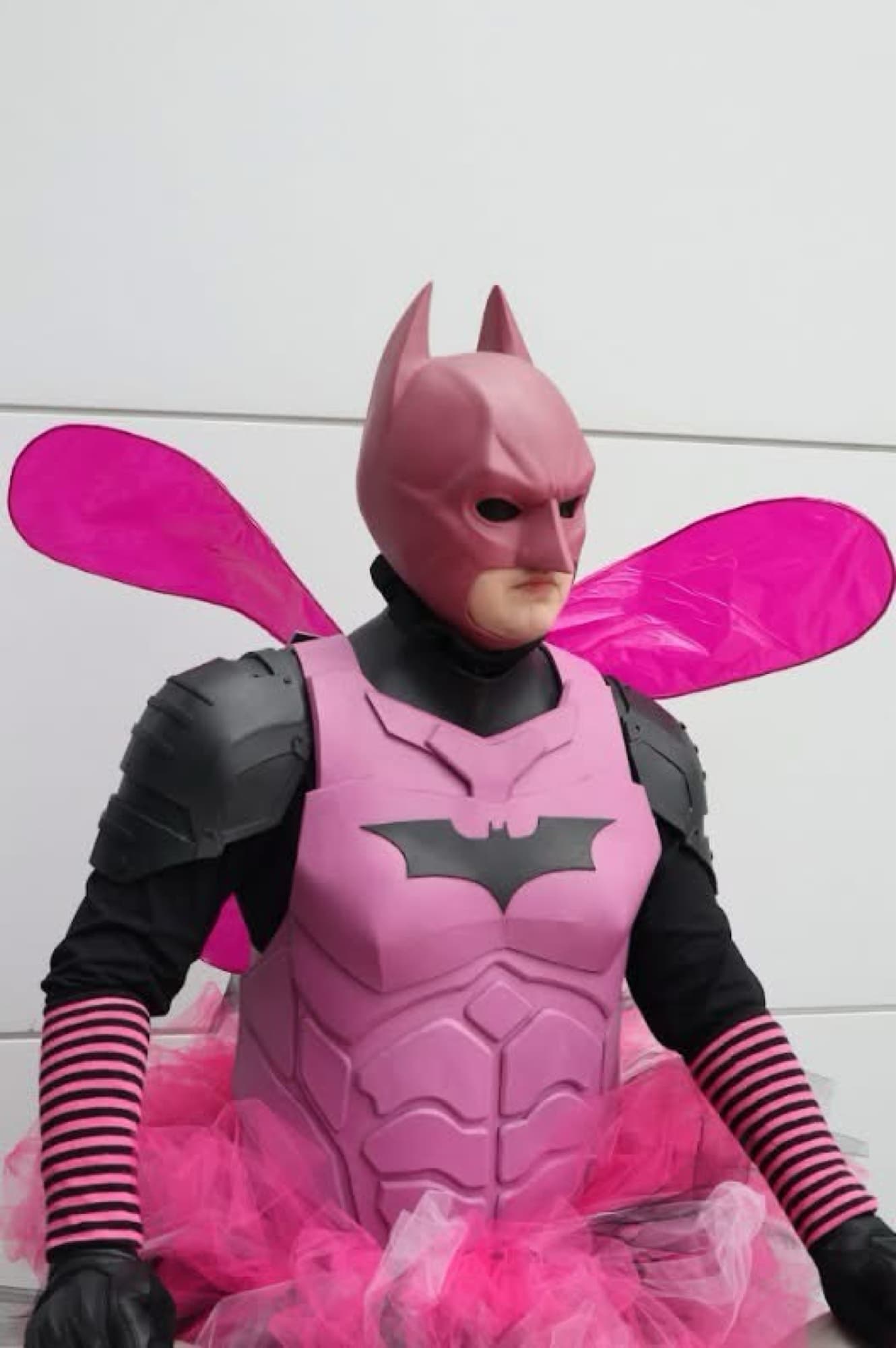 Batman Pink Fairy - Photo 8