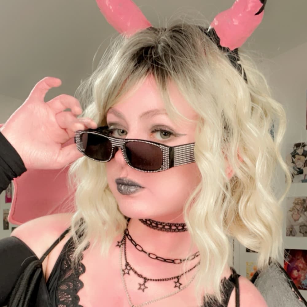 Verosika - Helluva Boss cosplay photoshoot cover