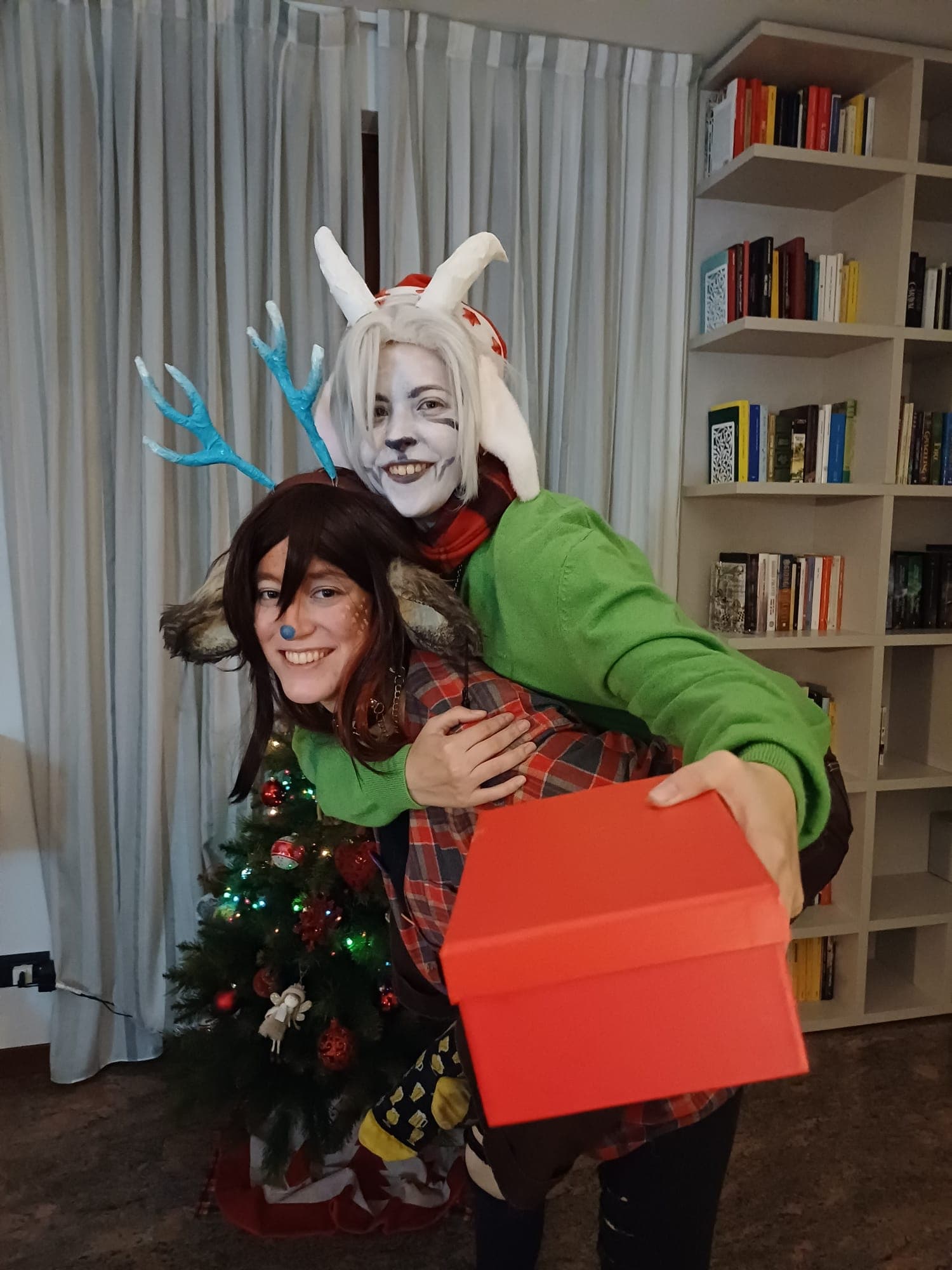 Dess and Azzy - Photo 1