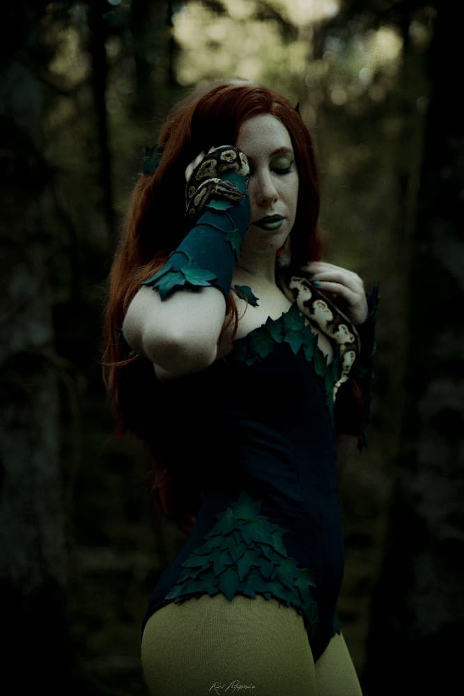 Poison Ivy - Photo 4
