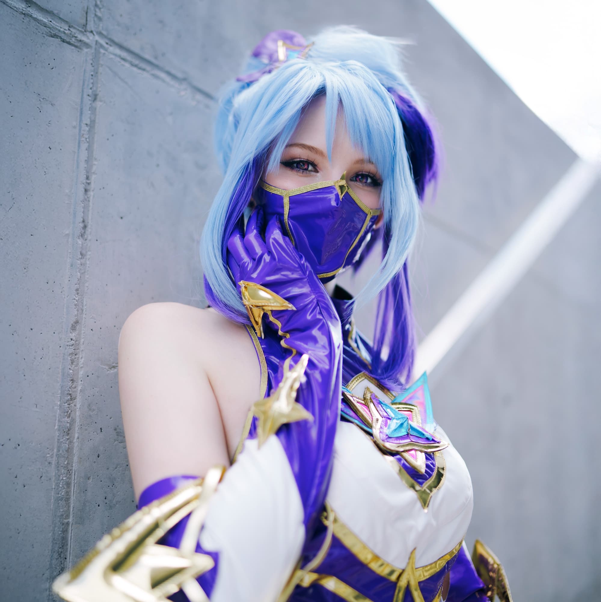 Akali Star Guardian - League of Legends cosplay photoshoot cover