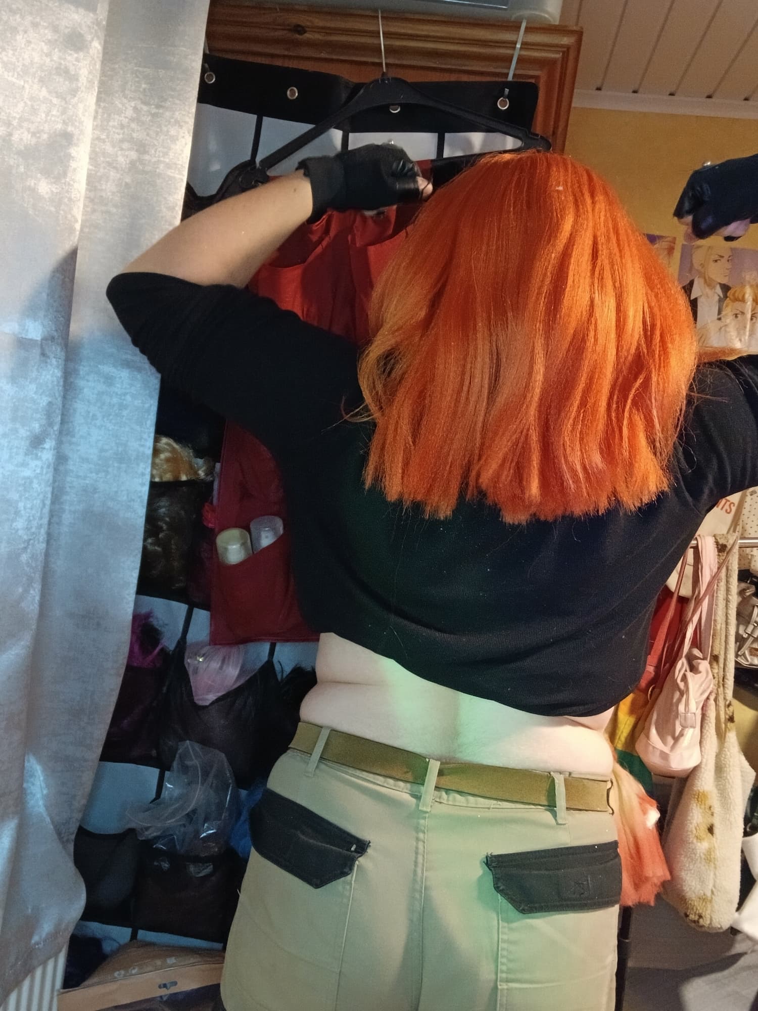 Kim at home - Photo 40